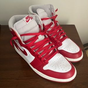 Jordan 1 High “Newstalgia” Varsity Red